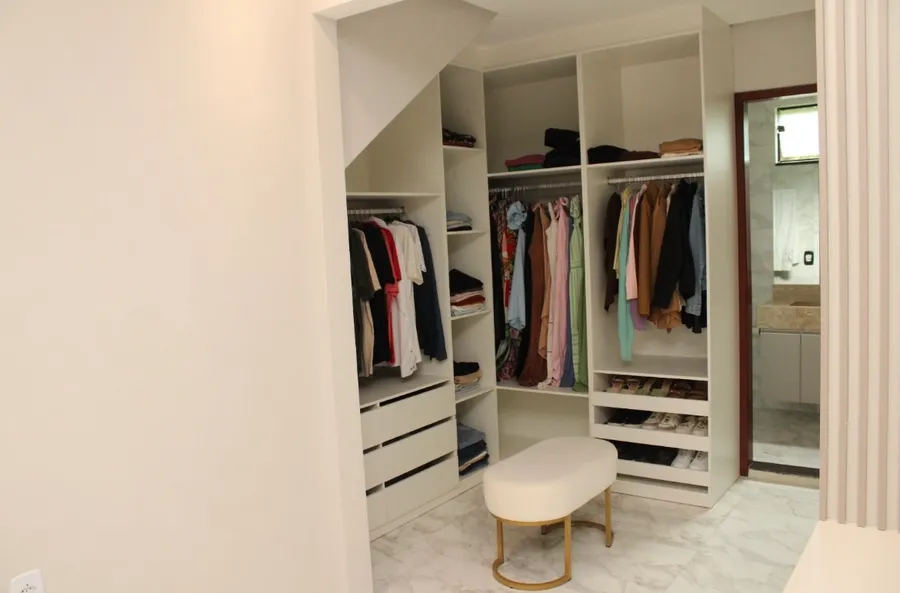 Closet planejado pela Loures Ambientes
